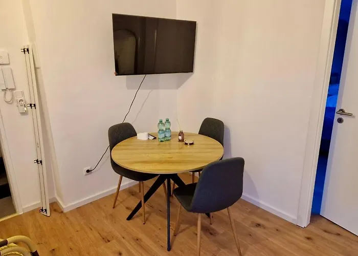 Cil Penthouse Am Altmarkt Mit 3 Betten Und Kostenlosem Parkplatz Apartmán *