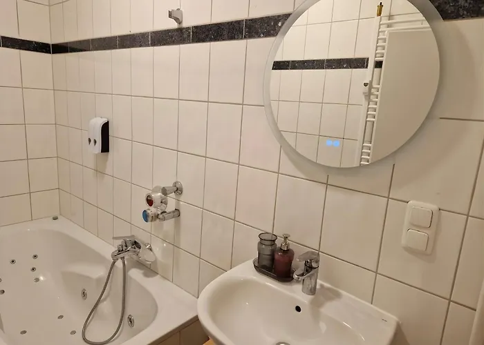 Cil Penthouse Am Altmarkt Mit 3 Betten Und Kostenlosem Parkplatz Apartment Kassel